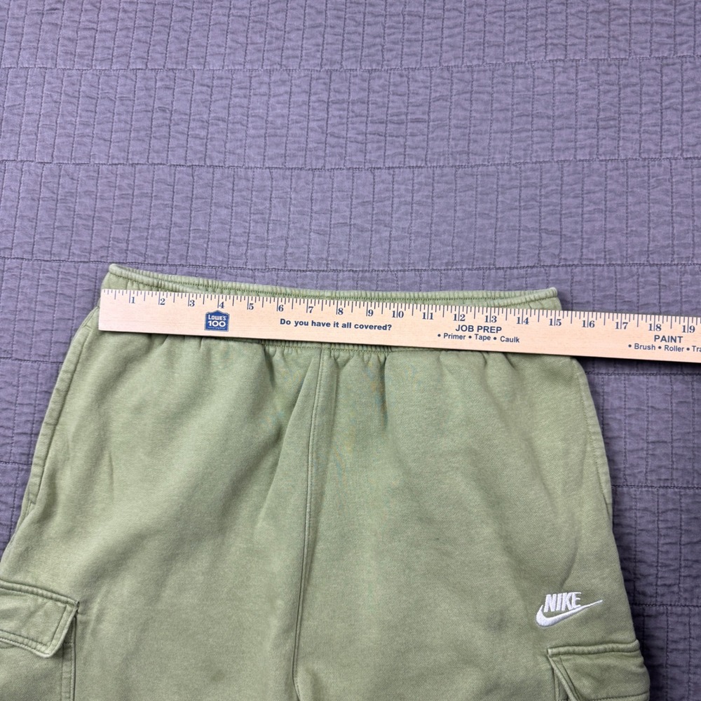 Nike Sportswear Club Fleece Cargo Sweatpants Mens Large Green Joggers Athletic - Picture 12 of 15